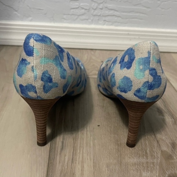 NWOT Rockport Heels in Blue Leo - Picture 5 of 6